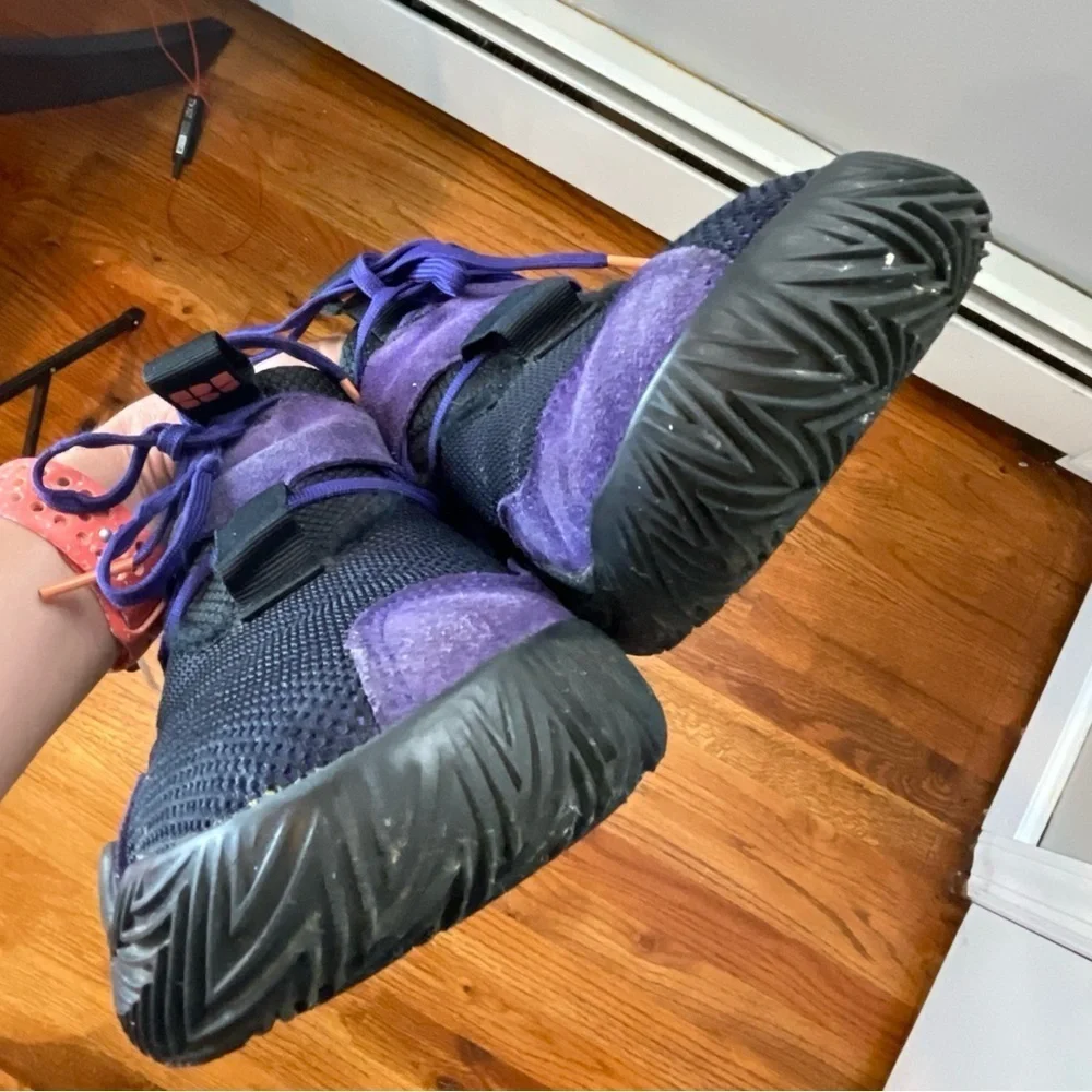 Adidas Size 8 Trae Young‎ 1 Sneakers Black Team Purple